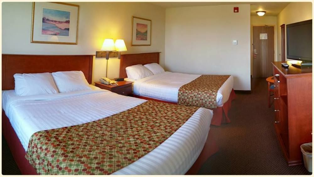 Super 8 By Wyndham Caraquet Hotel Buitenkant foto