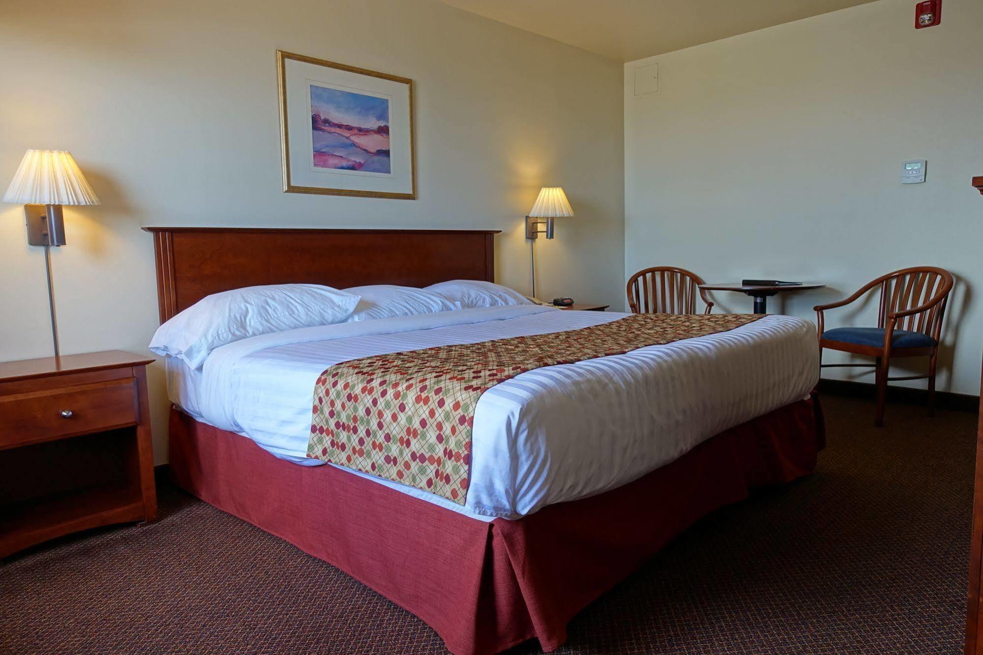 Super 8 By Wyndham Caraquet Hotel Buitenkant foto
